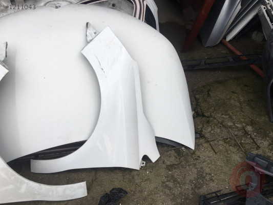 Citroen c4 sol ön çamurluk Çıkma beyaz renk orjinal