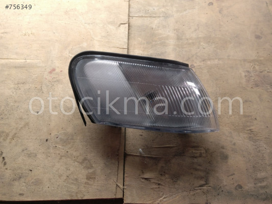 1995 TOYOTA COROLLA PARK SİNYAL ÇIKMA.