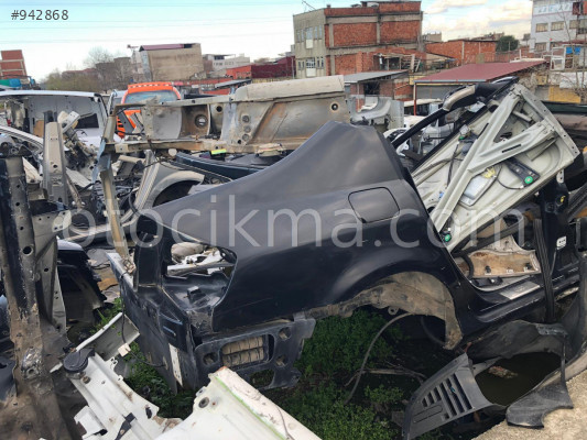 Peugeot 407 Sağ Arka Çamurluk siyah hatasız orjinal çıkma