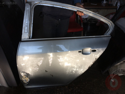 Opel insignia çıkma arka sol kapı