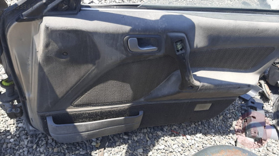 mitsubishi galant sökme sağ ön kapı döşemesi