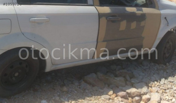 2011 model chevrolet aveo ls çıkma sağ marşbiyel