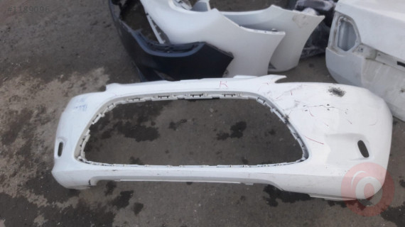 FORD FİESTA ÖN TAMPON SİSSİZ ÇIKMA ORİJİNAL