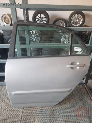 Toyota Corolla Sol Arka Kelebek Cam Hatasız Orjinal Çıkma