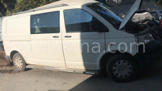 volkswagen transporter çıkma sağ ön kapı hatasız