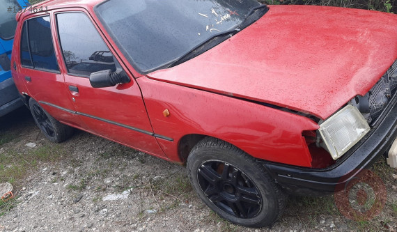 peugeot 205 1.4 benzinli kesme kasa