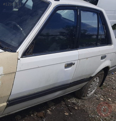1988 model mazda 323 1.6 çıkma sol takım kapı