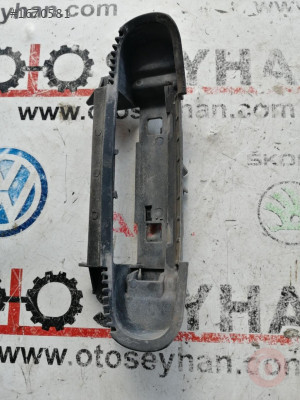 4B0839885 audi a3 2010 sağ ön kapı dış açma kolu braketi