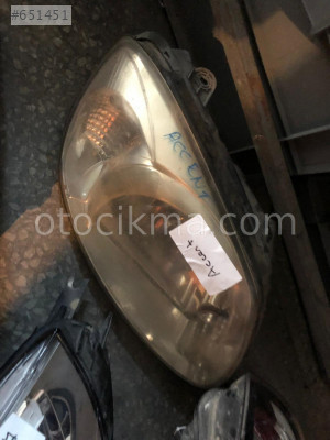 Hyundai Accent Sağ ön far hatasız orjinal çıkma