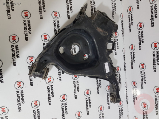 AUDİ A6 ARKA TABLA TAŞIYICI  4F0505311 4F0505312