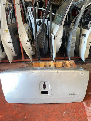 RENAULT CLİO SYMBOL ORJ ÇİKMA ARKA BAGAJ KAPISİ GÜL OTOMOTIV