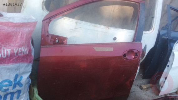toyoto yarıs sol on kapı