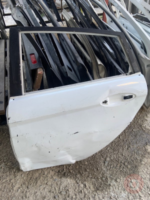 Ford Fiesta Sol Arka kapı
