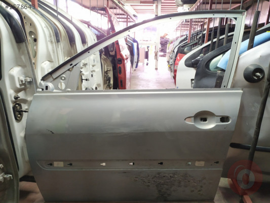 RENAULT MEGANE 2 ORJ CIKMA ON KAPİ GUL OTOMOTIV