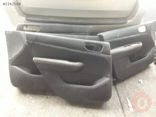Peugeot 307 çıkma kapı döşemesi