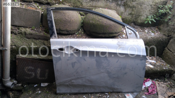 HYUNDAİ ACCENT BLUE SAĞ ÖN KAPI ÇIKMA PARÇA