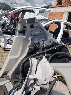Peugeot 207 Sağ Arka Emniyet Kemeri Hatasız Orjinal Çıkma