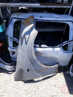 chevrolet lacetti sedan çıkma sağ ön çamurluk.