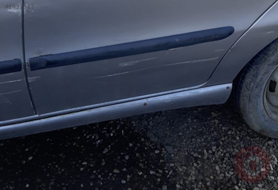 fiat palio çıkma sol arka kapı bandı