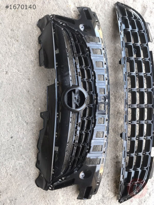 OPEL CORSA D PANJUR VE ORTA IZGARA ÇIKMA PARÇA