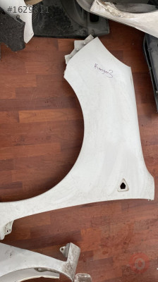 Renault Kangoo Ön Çamurluk