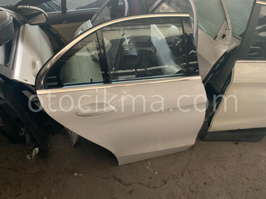 2016/18 MERCEDES C200 205 KASA HATASIZ ORİJİNAL ÇIKMA KAPILA