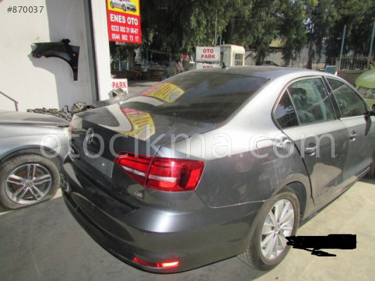 VOLKSWAGEN JETTA ÇIKMA SAĞ ARKA ÇAMURLUK