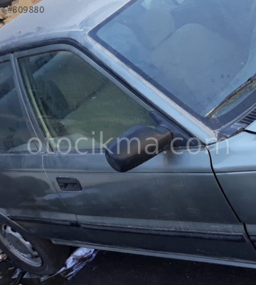 1992 TOYOTA COROLLA KOMPLE ÇIKMA SAĞ ÖN KAPI.