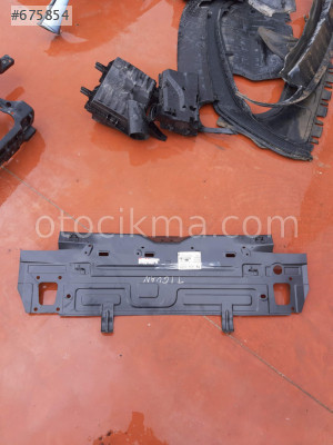 W TİGUAN  ARKA  PANEL SEFALILAR OTO ÇIKMA