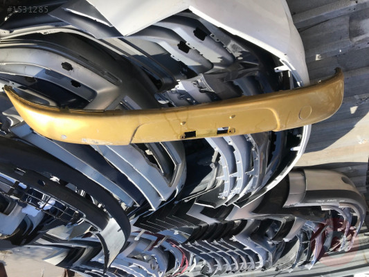 Toyota Yaris ön tampon üst 2000-2002