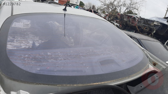 nissan primera p12 çıkma arka cam