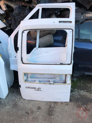 2014 Doblo çıkma arka bagaj kapısı