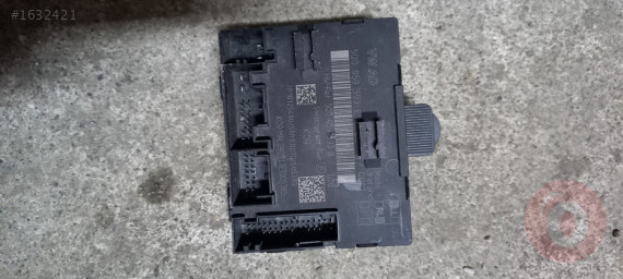 5Q0959593E - Audi A3 Katlanır Ayna Kapı Modülü Orjinal Çıkma