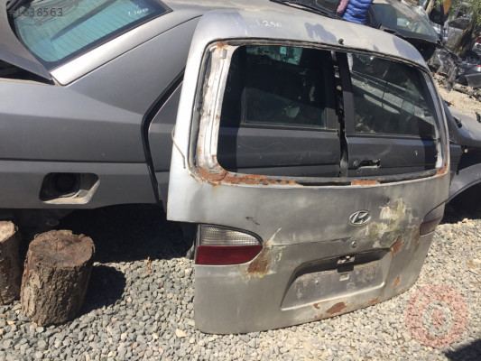 Hyundai starex bagaj kapısı