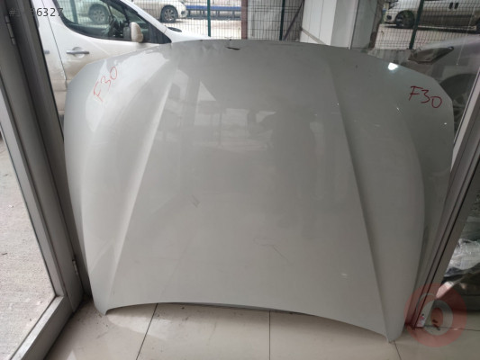 BMW 3 Serisi F30 Ön Kaput Beyaz