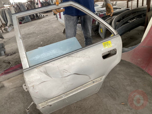 TOYOTA CORONA SOL ARKA KAPI 1988-1992 MODEL ORJİNAL ÇIKMA