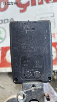 8V51-A611B68 ford fiesta arka koltuk emniyet kemeri kilidi