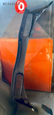 Transit Connect Orjinal Çıkma Ön Cam Eleği