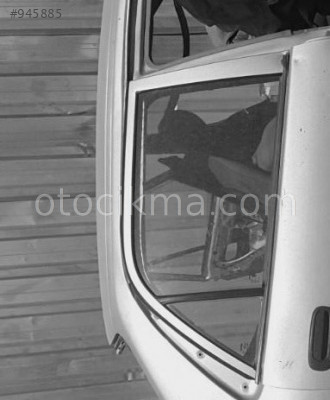 ORİJİNAL 2001 COROLLA SAĞ ARKA KAPI CAMI.