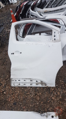 RENAULT TRAFİC 3 SAĞ ÖN KAPI BEYAZ ÇIKMA ORİJİNAL