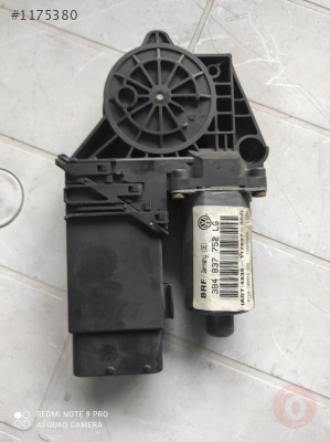 ÇIKMA Passat çıkma sağ ön cam motoru