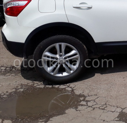 2011 NİSSAN QASHQAİ SAĞ ARKA JANT LASTİK KOMPLE ORİJİNAL.