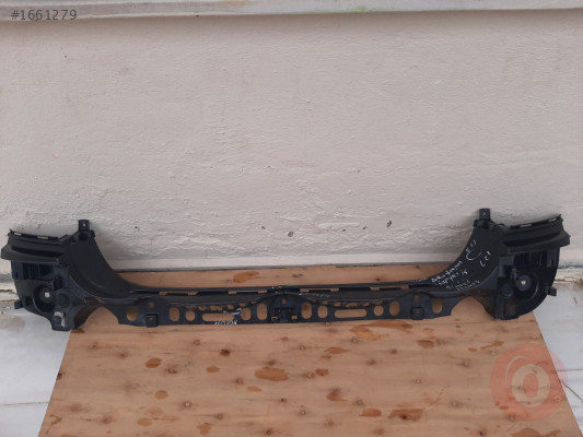 BMW  F10 ARKA TAMPON TAŞIYICI İÇ BRAKET ÇIKMA HASARLI