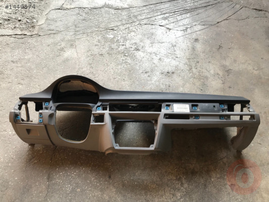 BMW E90 göğüs çift bardaklıklı çıkma orjinal