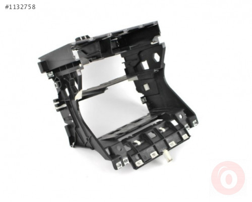 AUDİ A3 S3 04-08 RADYO KONSOLU 8P0858005B