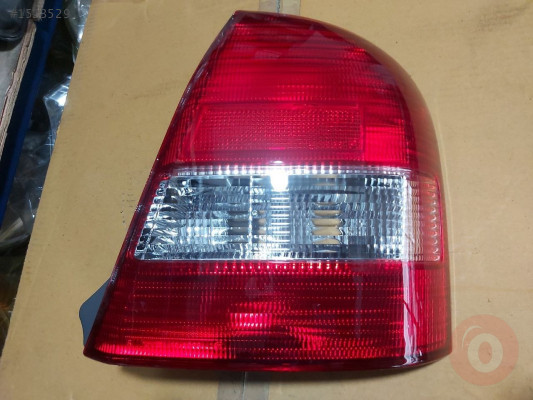 MAZDA 323 SEDAN 1999-2001 SAĞ STOP LAMBASI