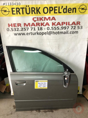 Audi A4 sağ ön kapı