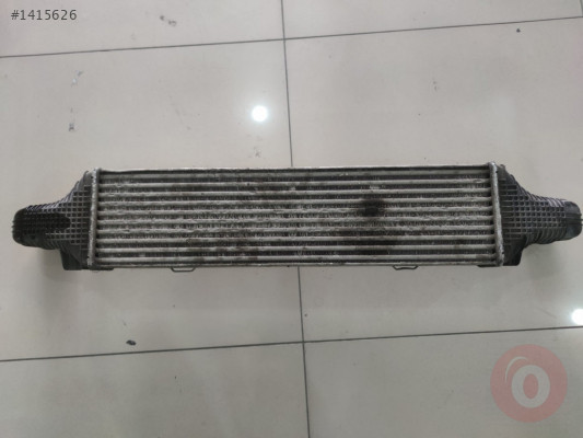 Mercedes C Serisi W204 Turbo Radyatörü A2045000200
