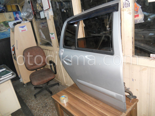RENAULT CLİO SYMBOL SAĞ ARKA KAPI CAMI 2000-2008 MODEL