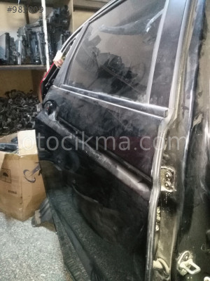 HONDA JAZZ SAĞ ARKA KAPI